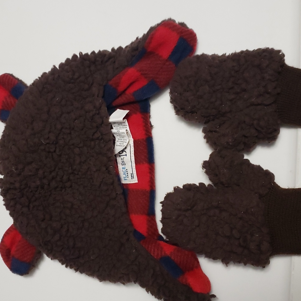 Childrens Place beanie with mittens size 12-24 months